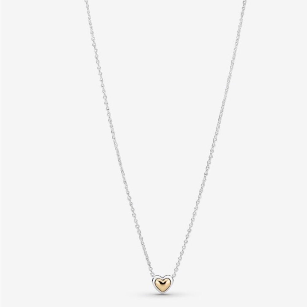 Brand NEW Pandora Domed Golden Heart Collier Necklace.